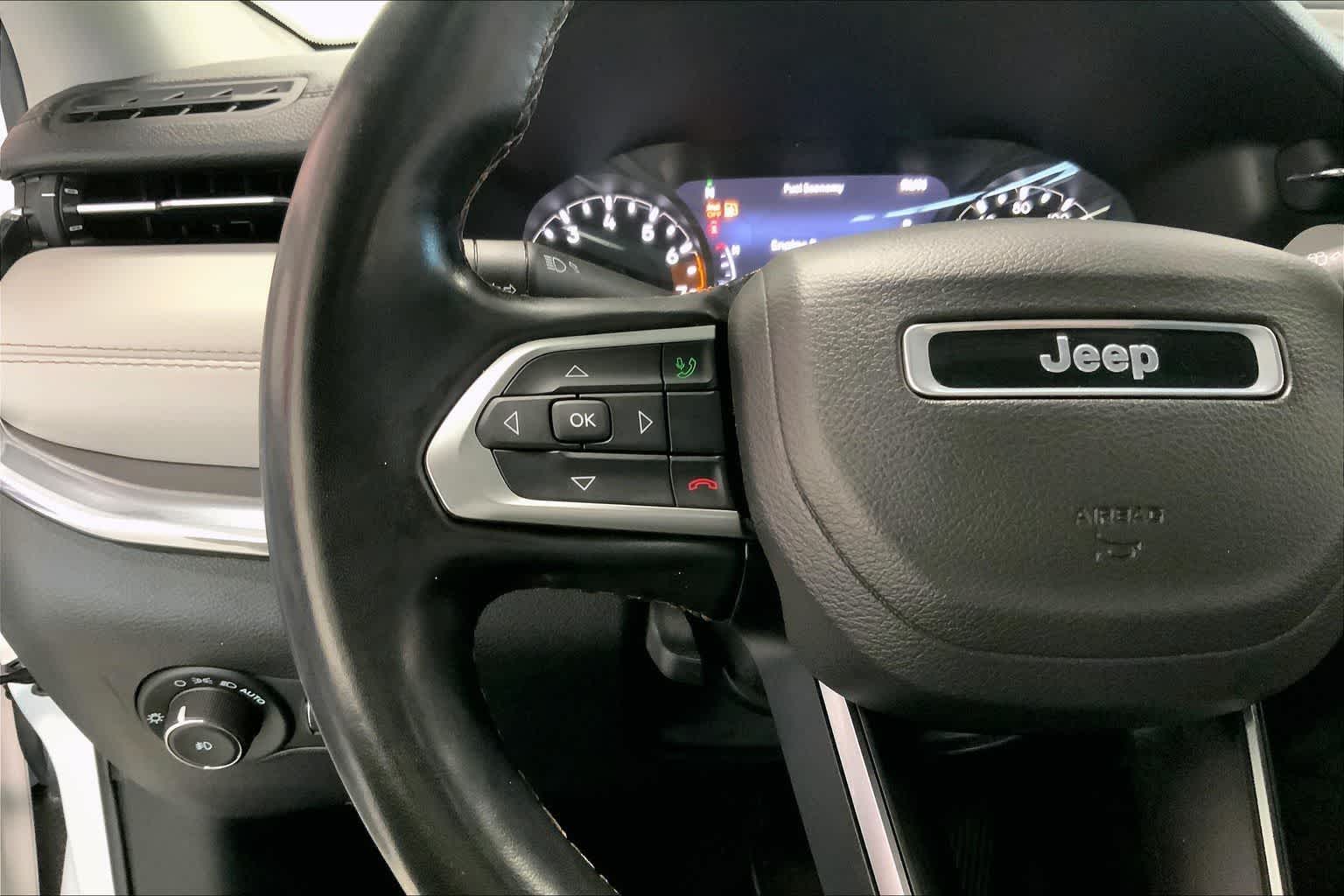 Thumbnail: 2022 Jeep Compass - 21