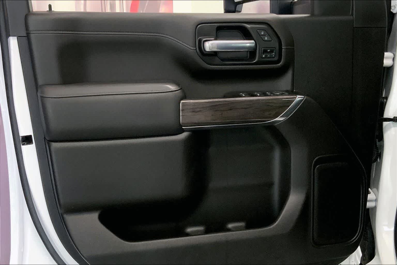 Thumbnail: 2022 Chevrolet Silverado 2500 - 24