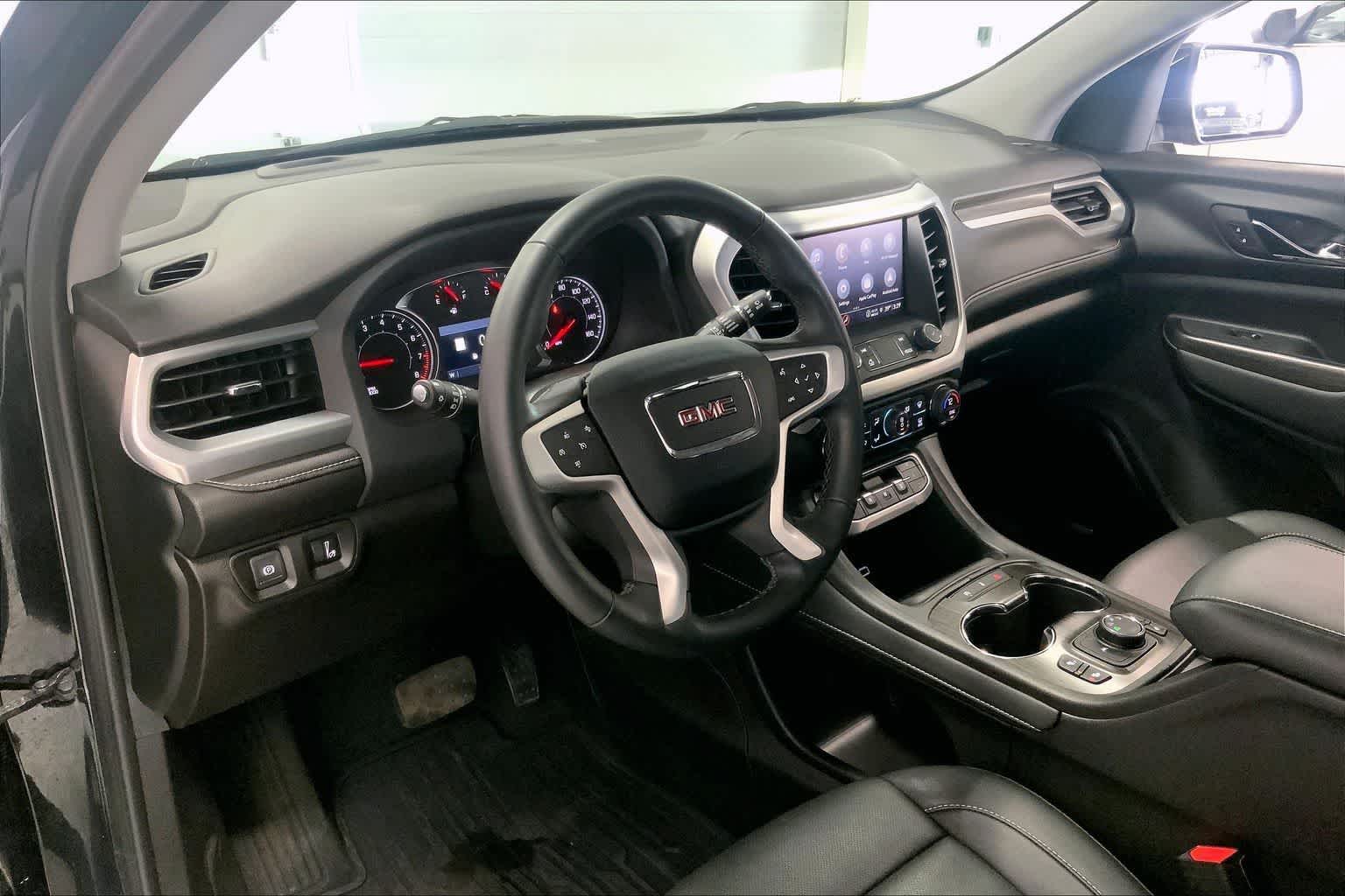 Thumbnail: 2023 GMC Acadia - 2