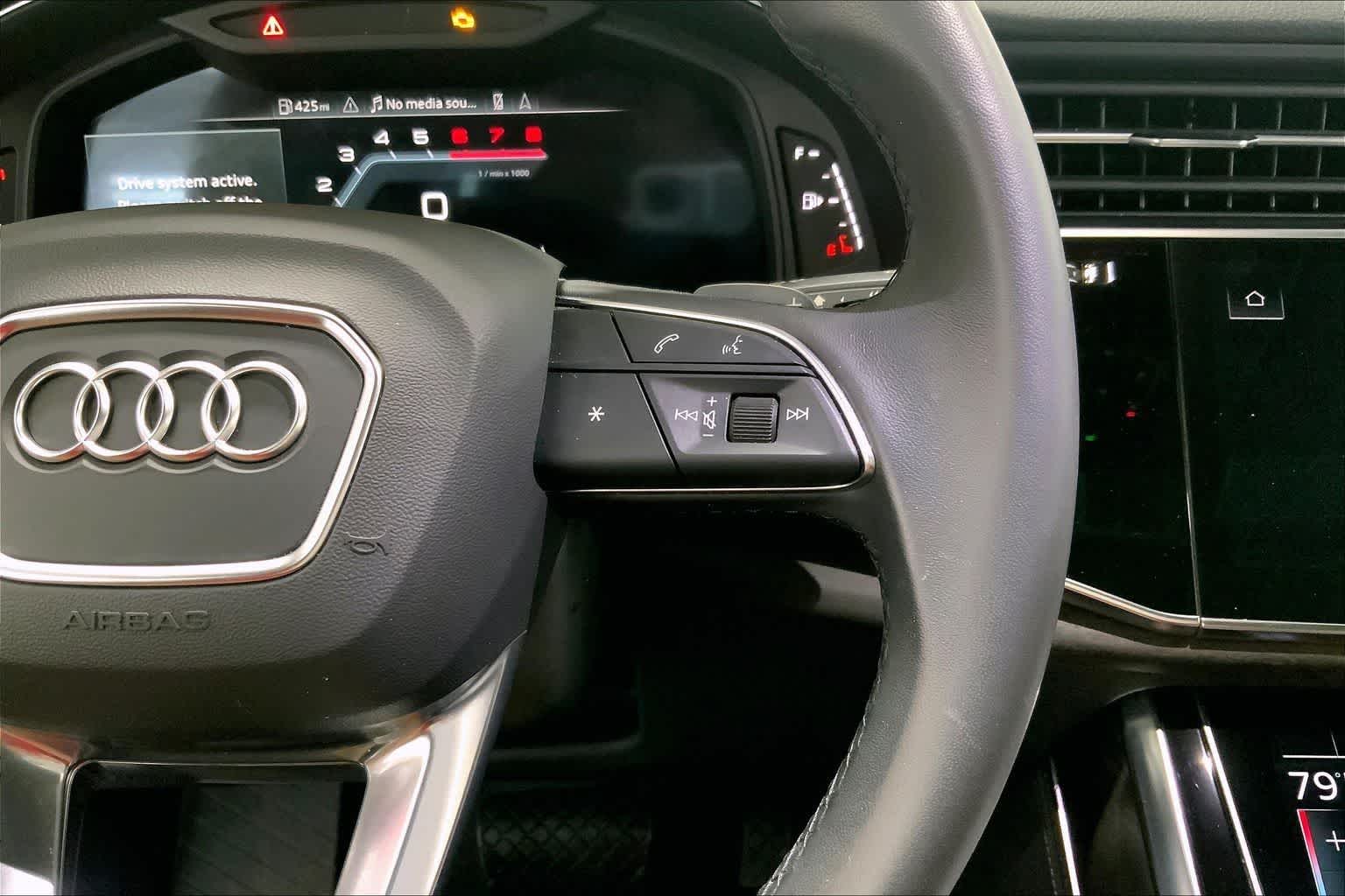 Thumbnail: 2023 Audi Q8 - 20