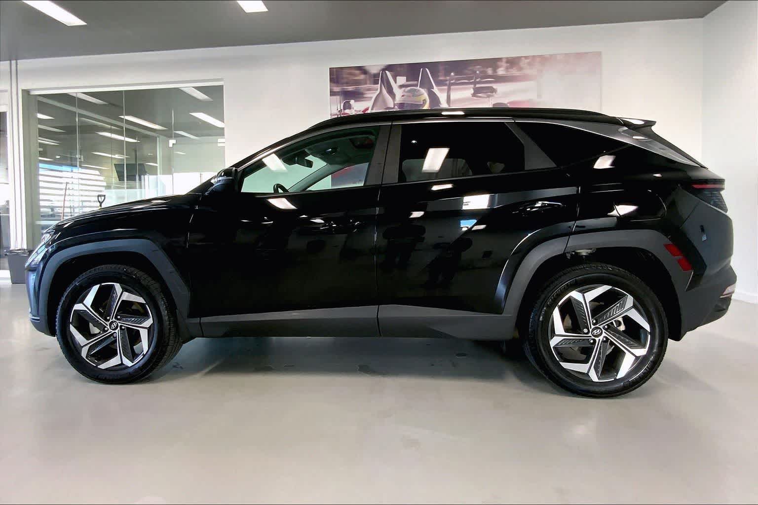 Thumbnail: 2023 Hyundai Tucson - 3