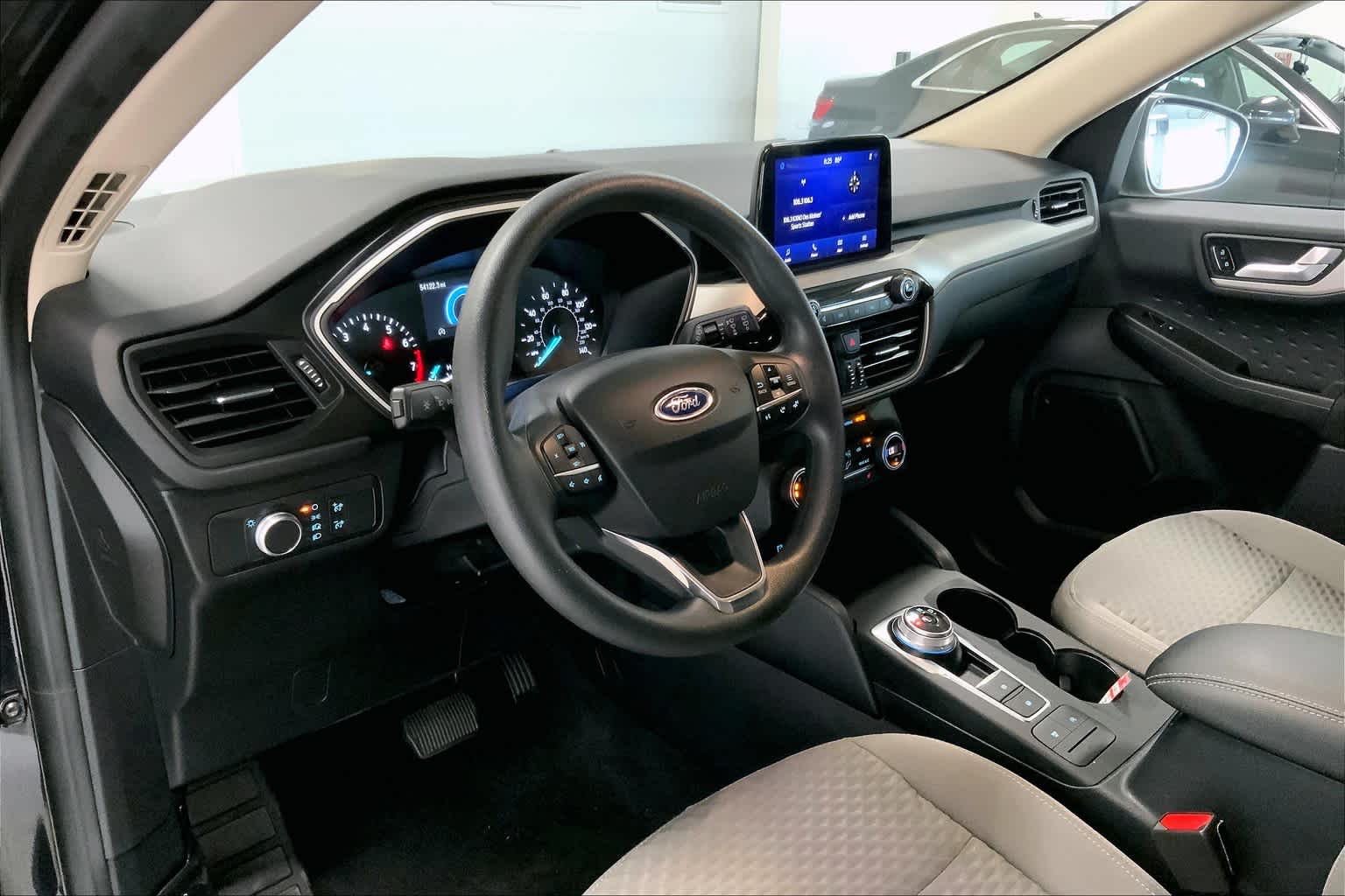 Used 2020 Ford Escape SE with VIN 1FMCU9G68LUC26831 for sale in Johnston, IA