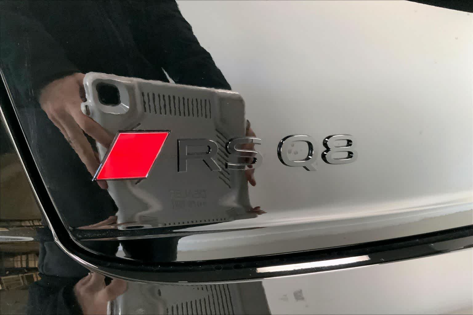 Thumbnail: 2026 Audi RS Q8 - 7