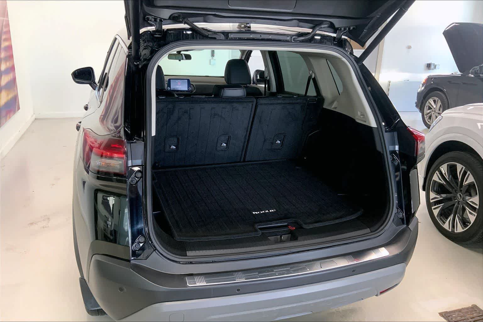 Thumbnail: 2023 Nissan Rogue - 16