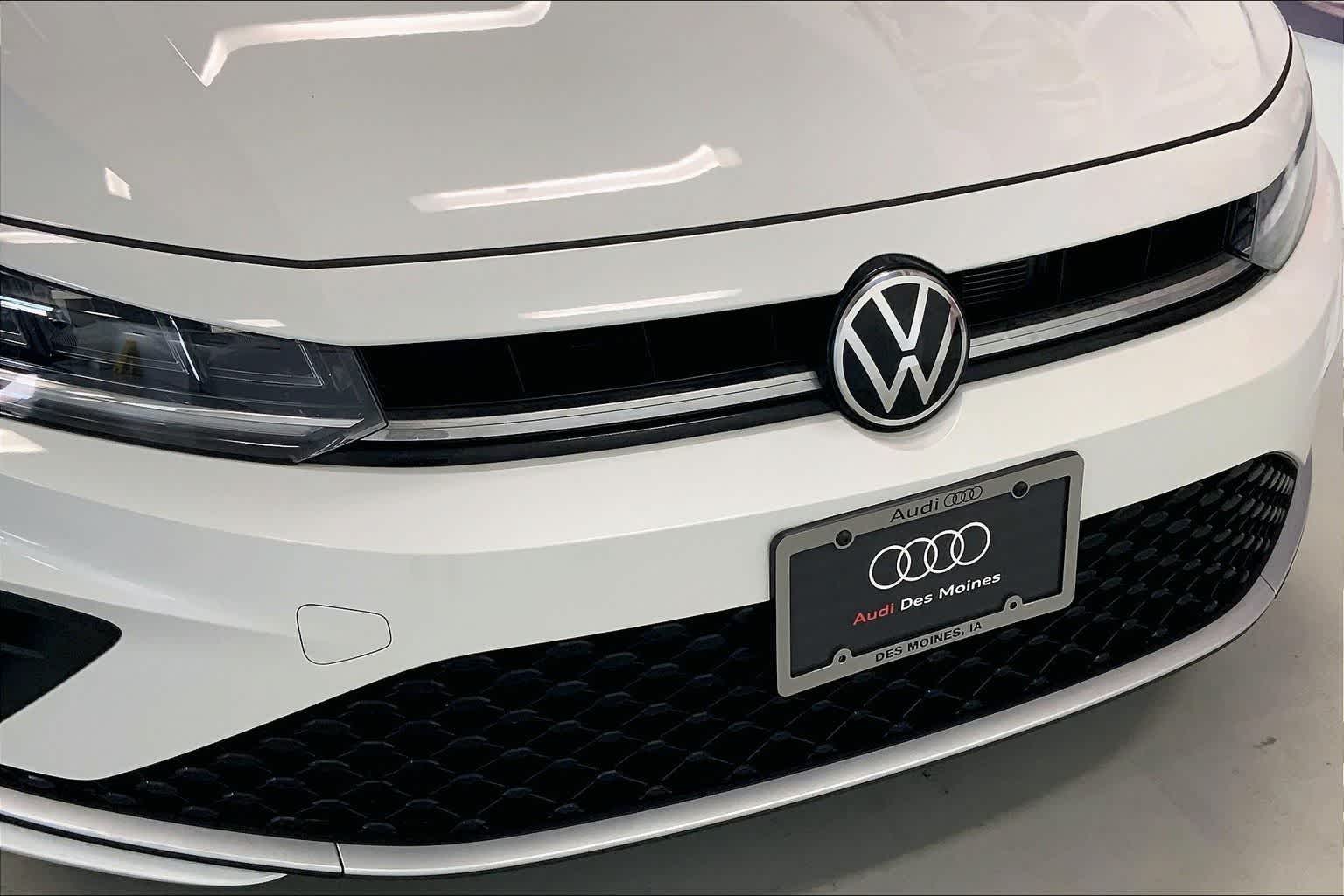 Thumbnail: 2025 Volkswagen Jetta - 30