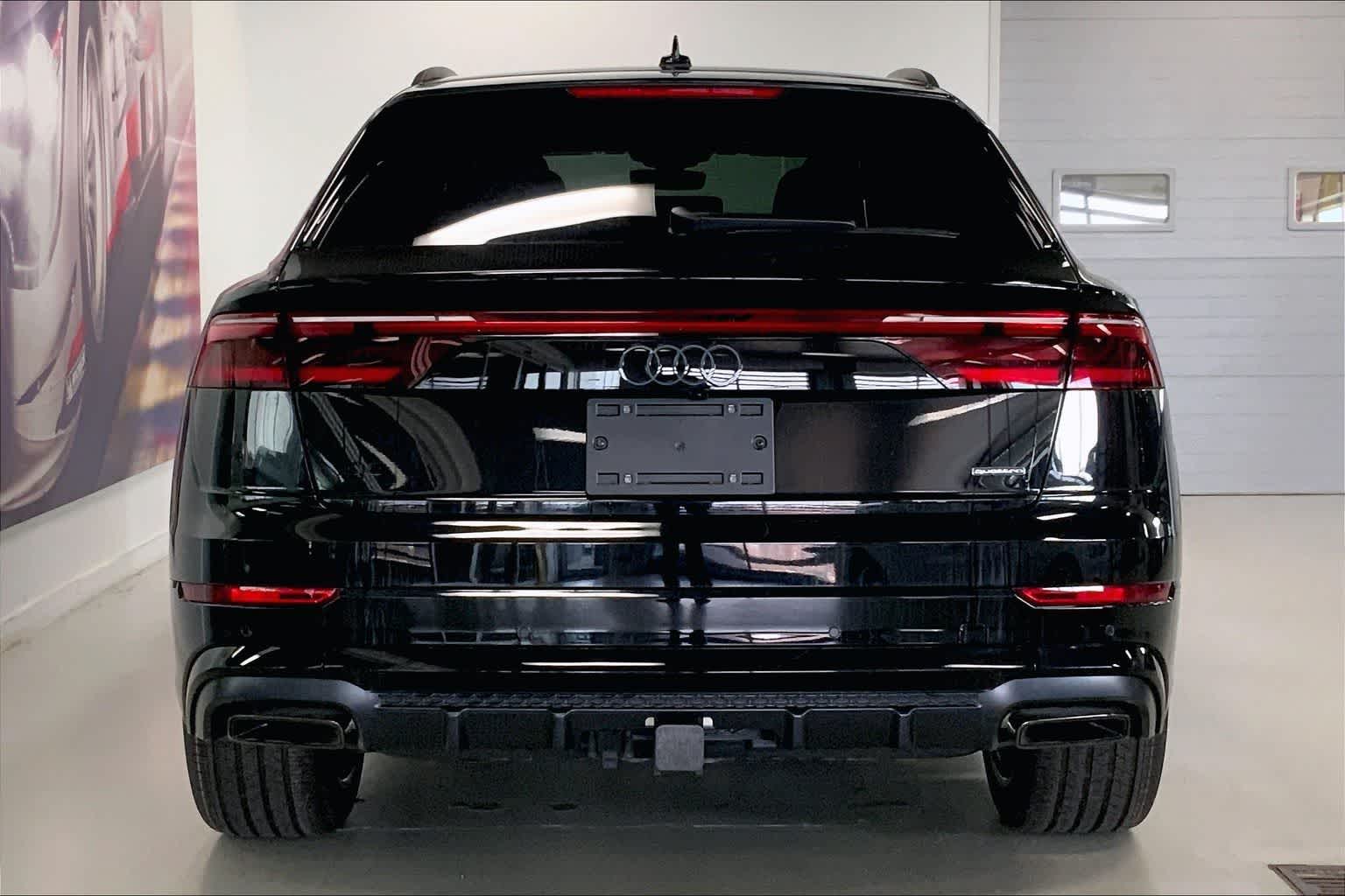 Thumbnail: 2026 Audi Q8 - 5