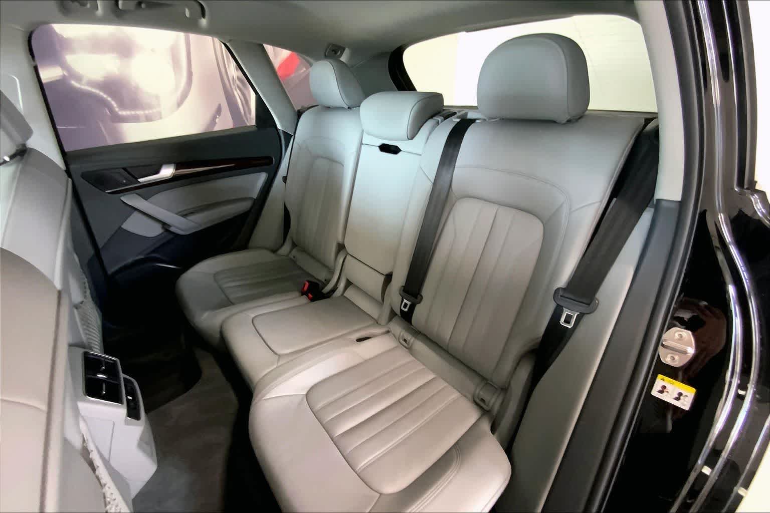 Thumbnail: 2019 Audi Q5 - 26