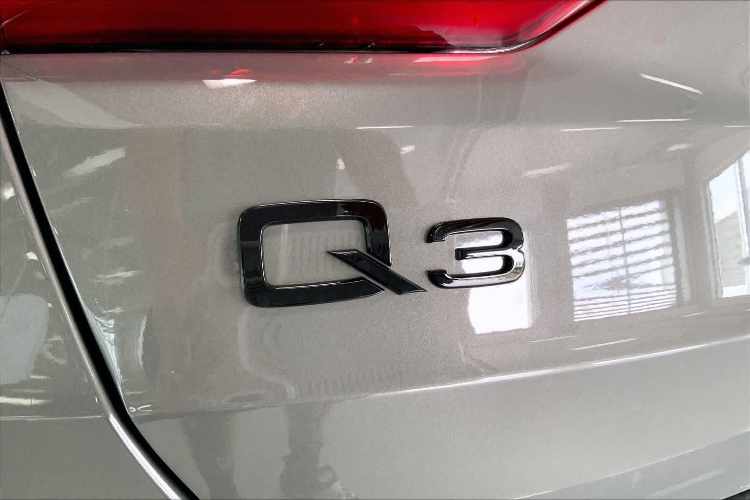 Thumbnail: 2025 Audi Q3 - 7