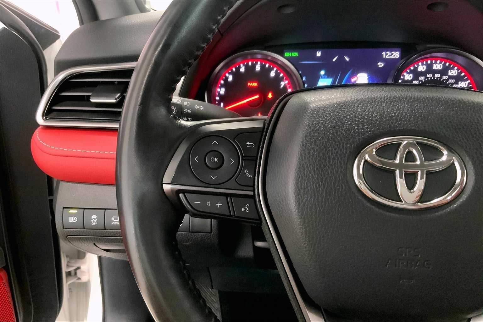 Thumbnail: 2022 Toyota Camry - 21