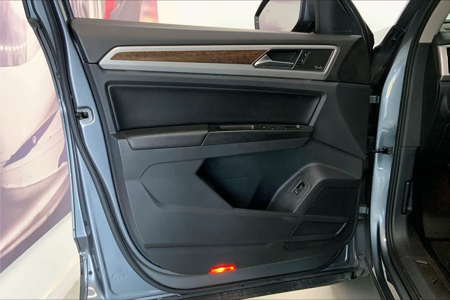 Thumbnail: 2018 Volkswagen Atlas - 24