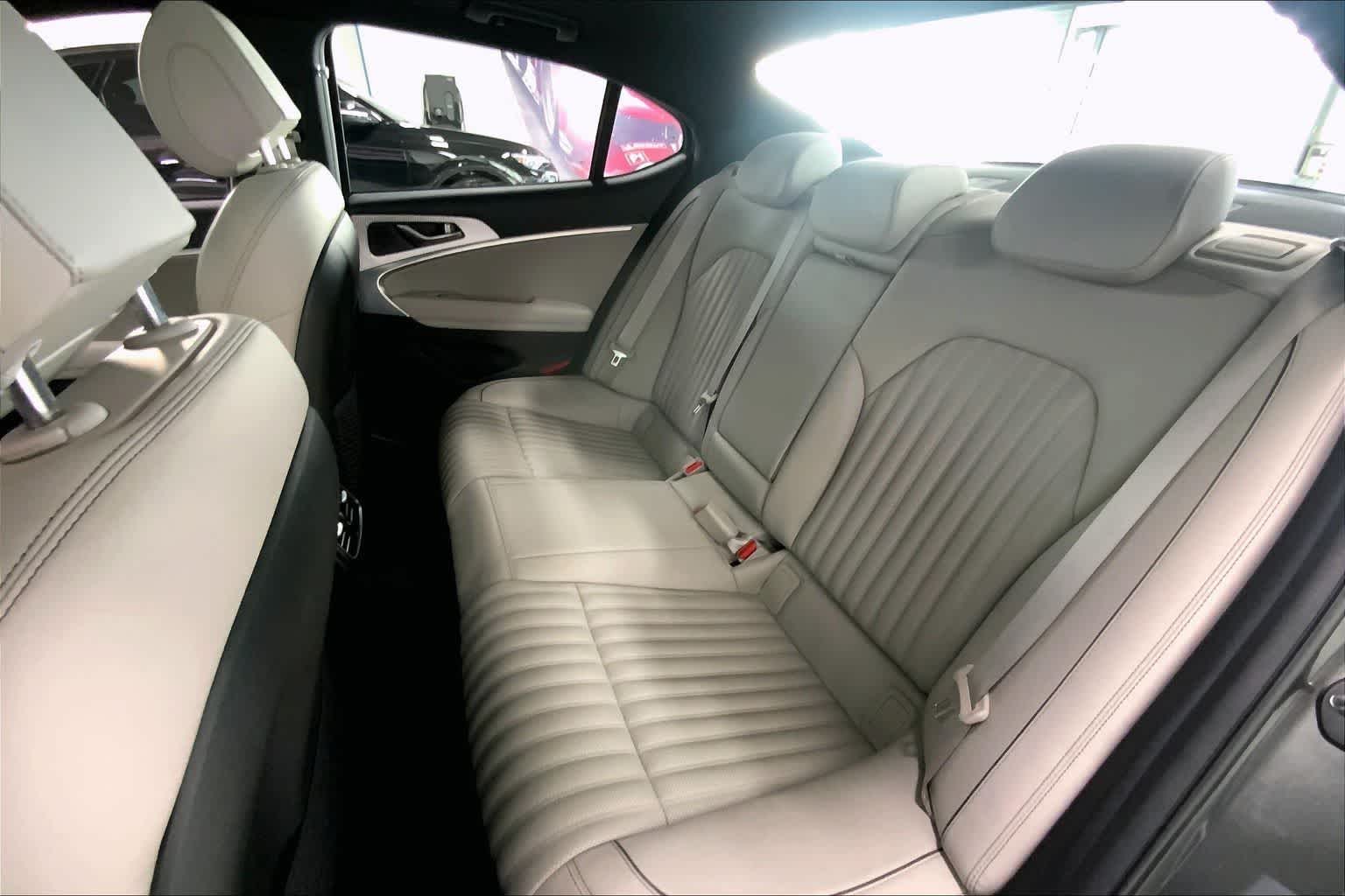 Thumbnail: 2023 Genesis G70 - 27