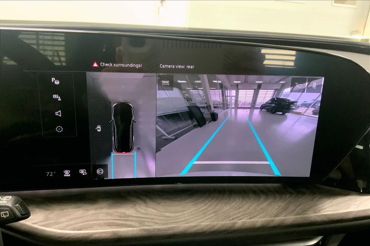 Thumbnail: 2025 Audi Q5 - 23