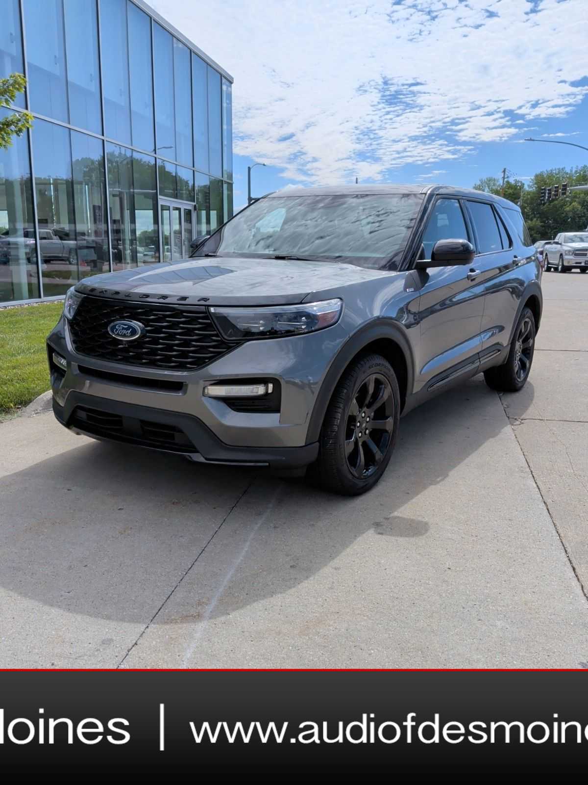 Thumbnail: 2022 Ford Explorer - 1