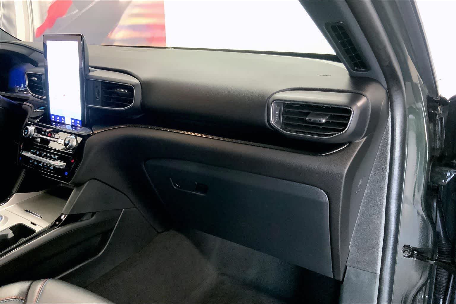 Thumbnail: 2022 Ford Explorer - 21