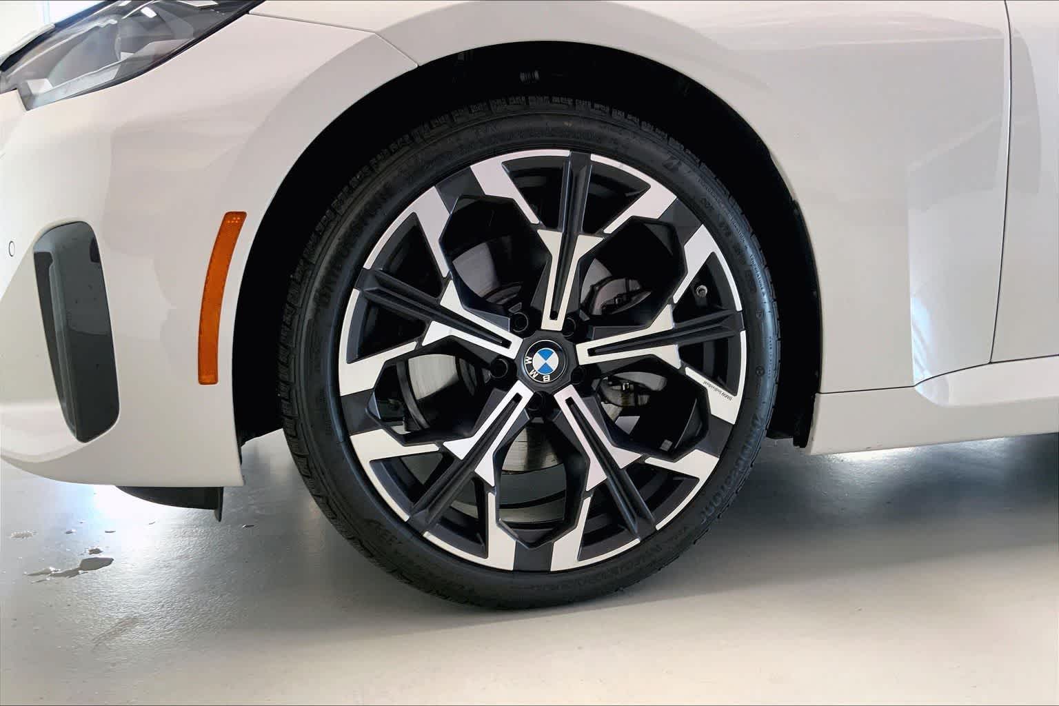 Thumbnail: 2025 BMW 2 Series - 8