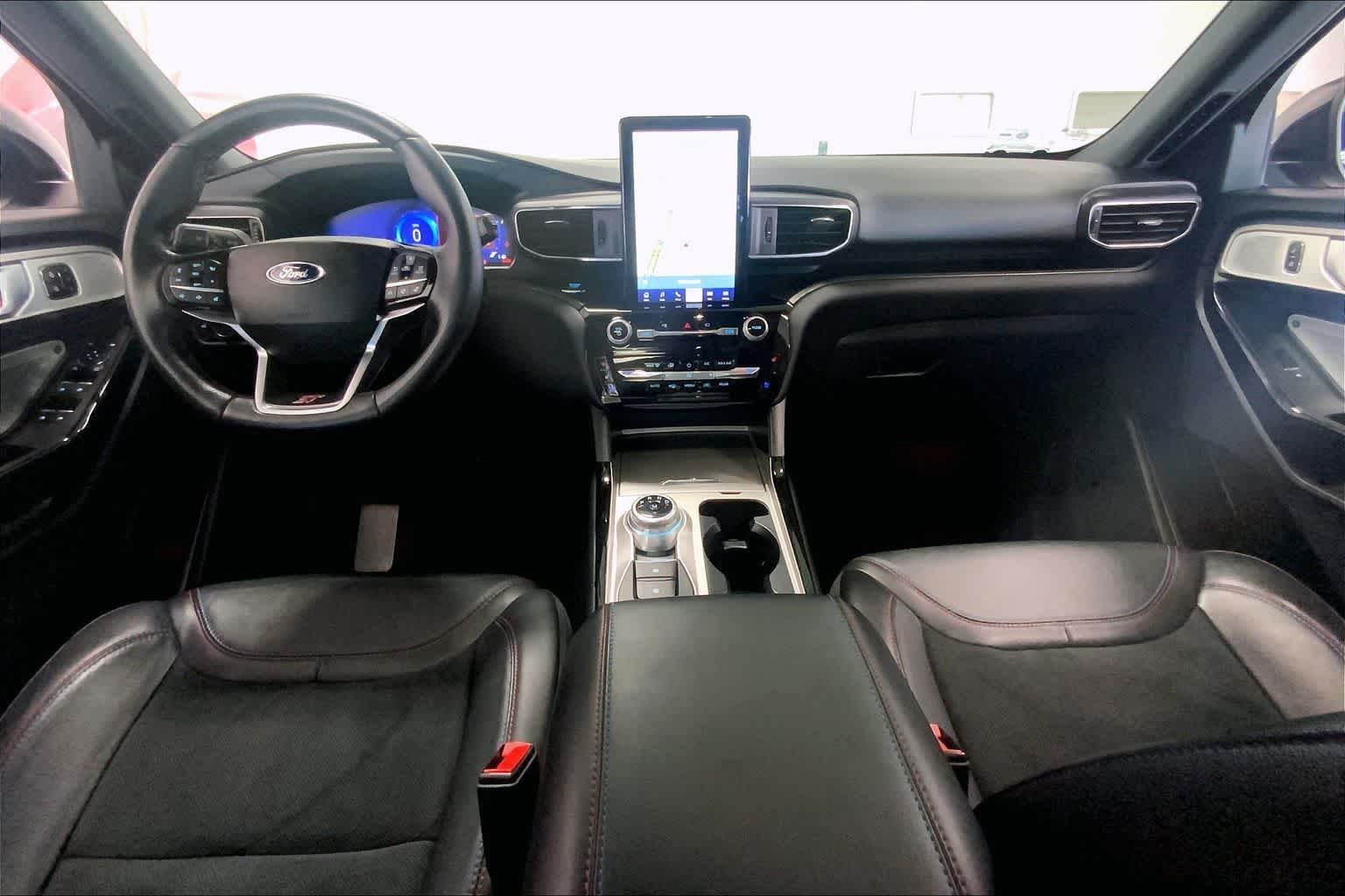 Thumbnail: 2022 Ford Explorer - 9