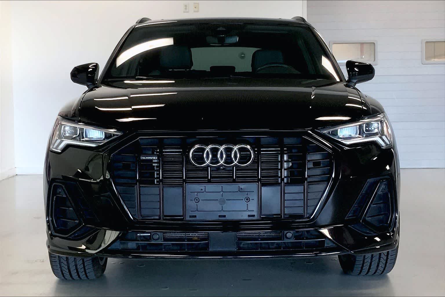 Thumbnail: 2023 Audi Q3 - 6