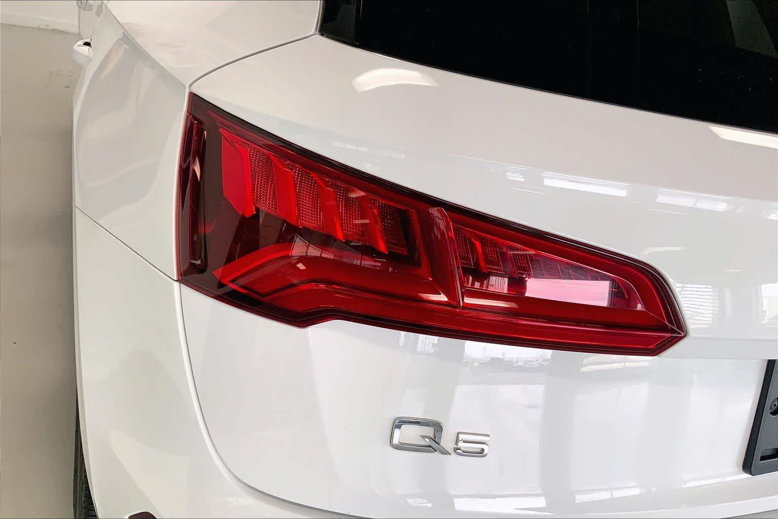 Thumbnail: 2020 Audi Q5 - 30