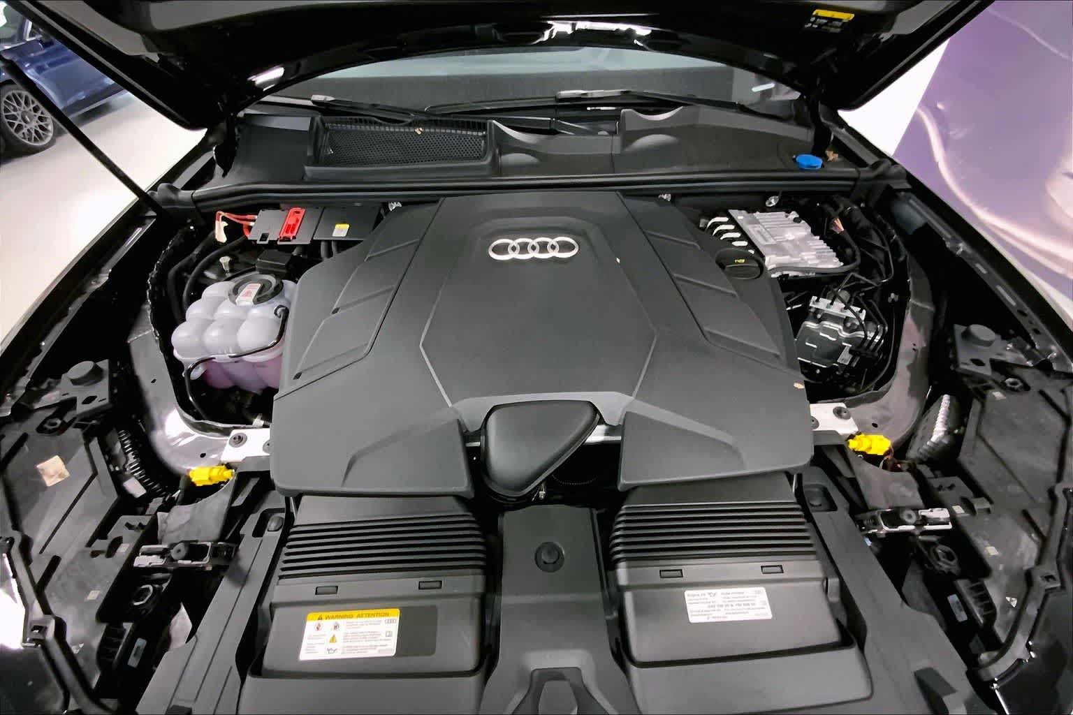 Thumbnail: 2026 Audi Q7 - 9