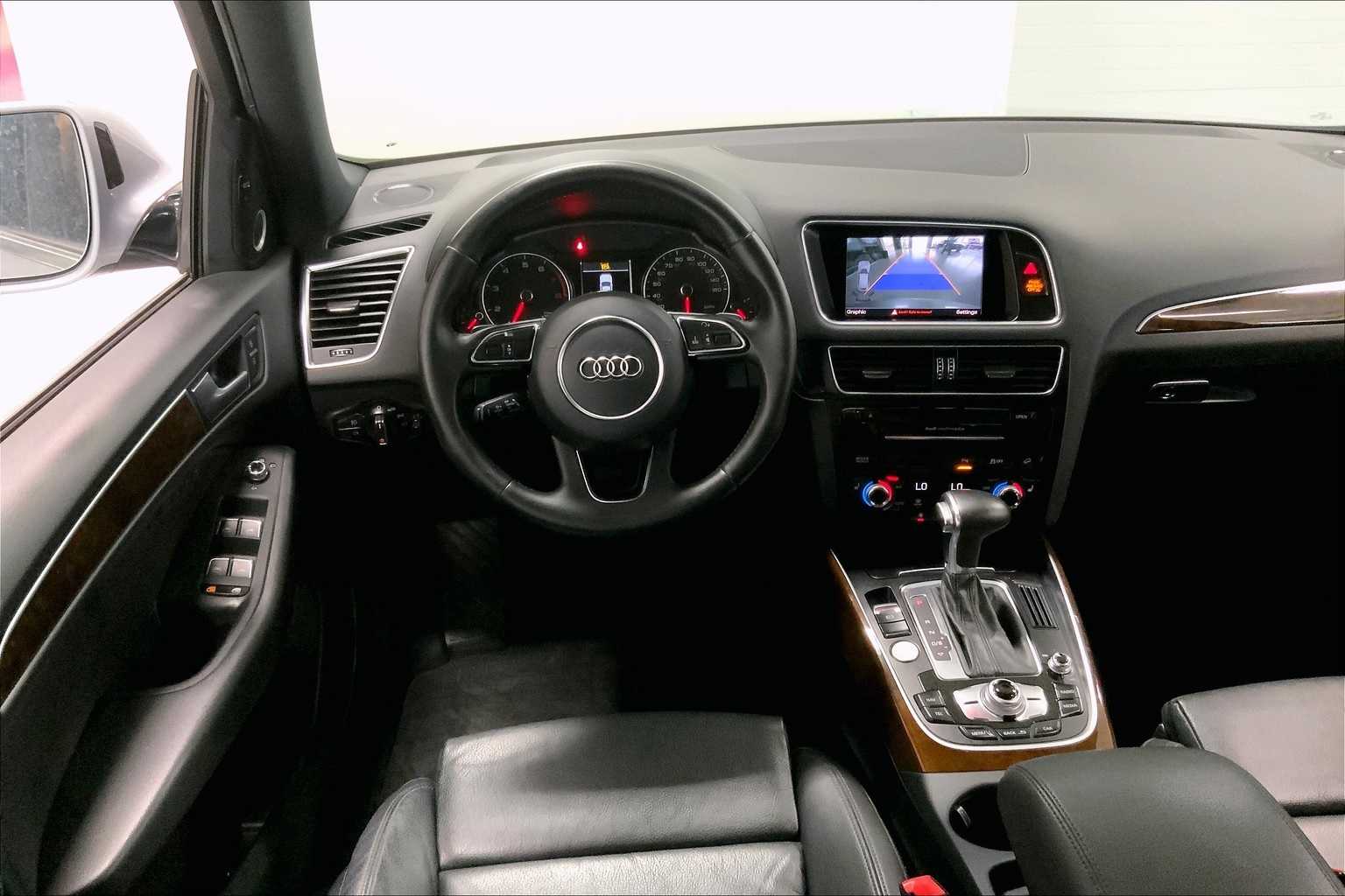Thumbnail: 2015 Audi Q5 - 12