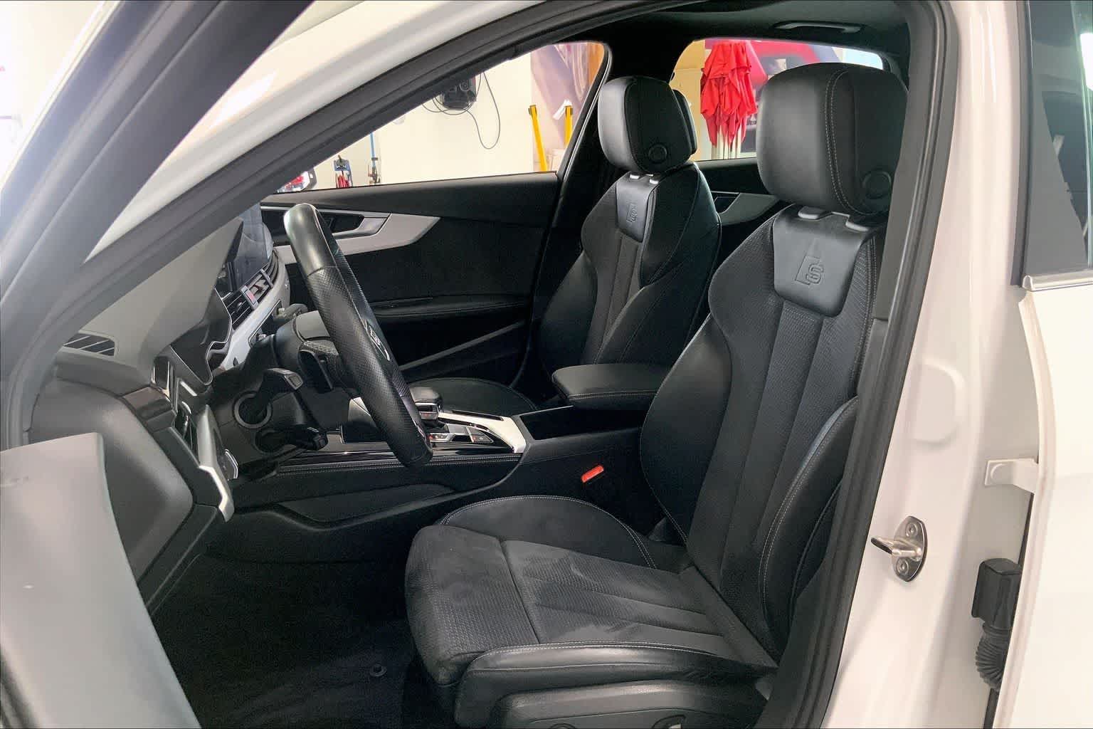 Thumbnail: 2022 Audi A4 - 10