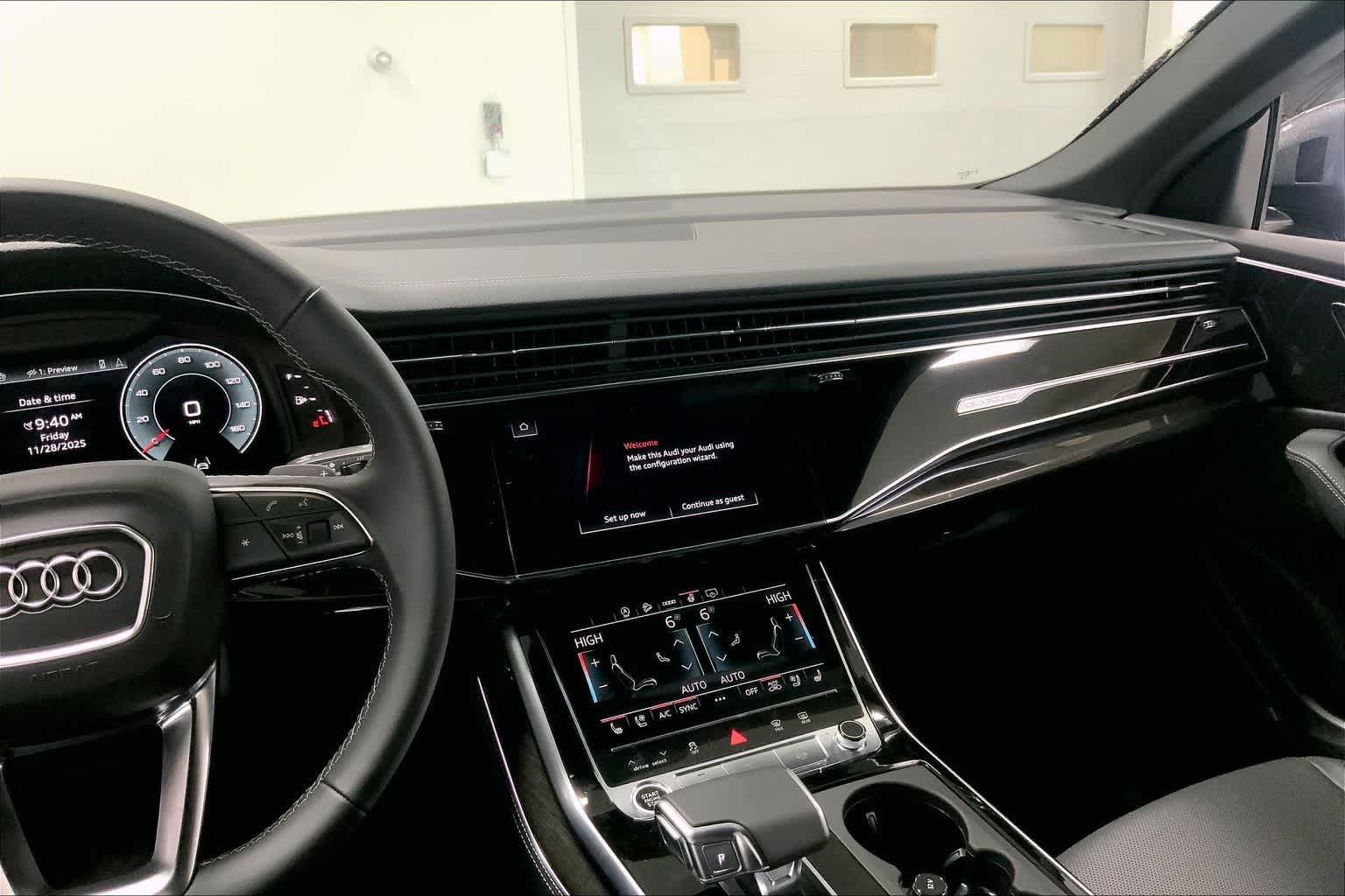 Thumbnail: 2026 Audi Q8 - 16