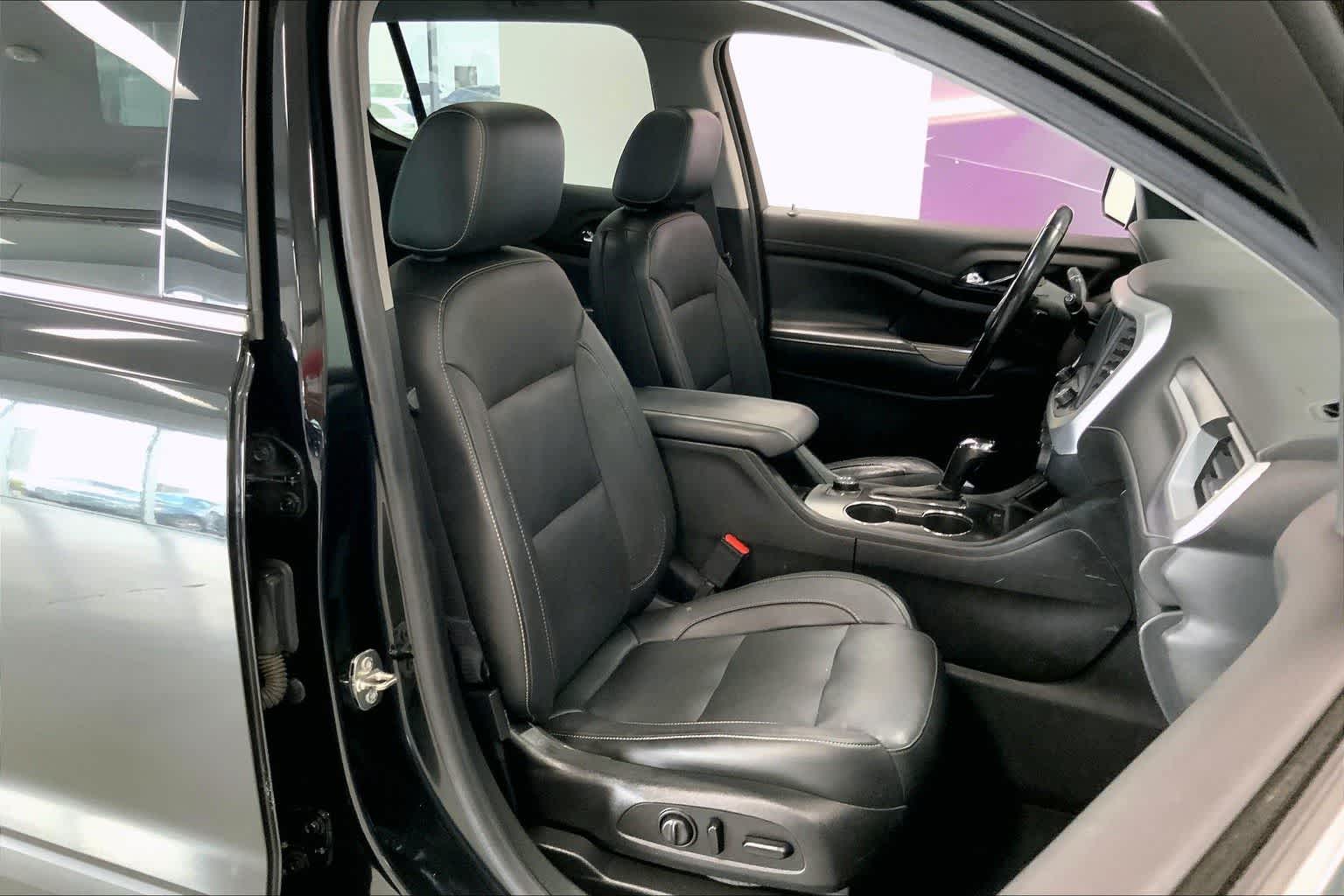 Thumbnail: 2019 GMC Acadia - 12