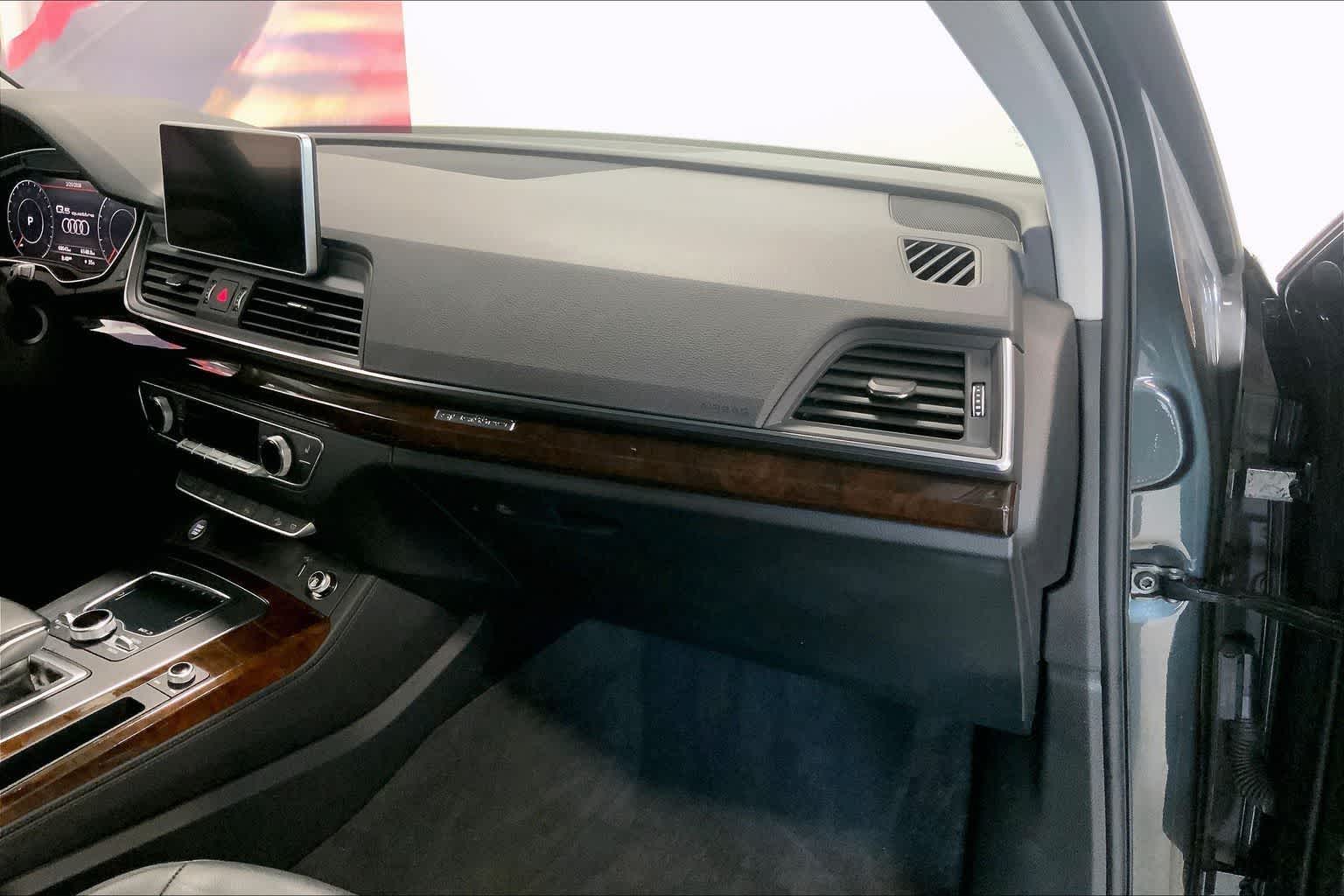 Thumbnail: 2020 Audi Q5 - 21