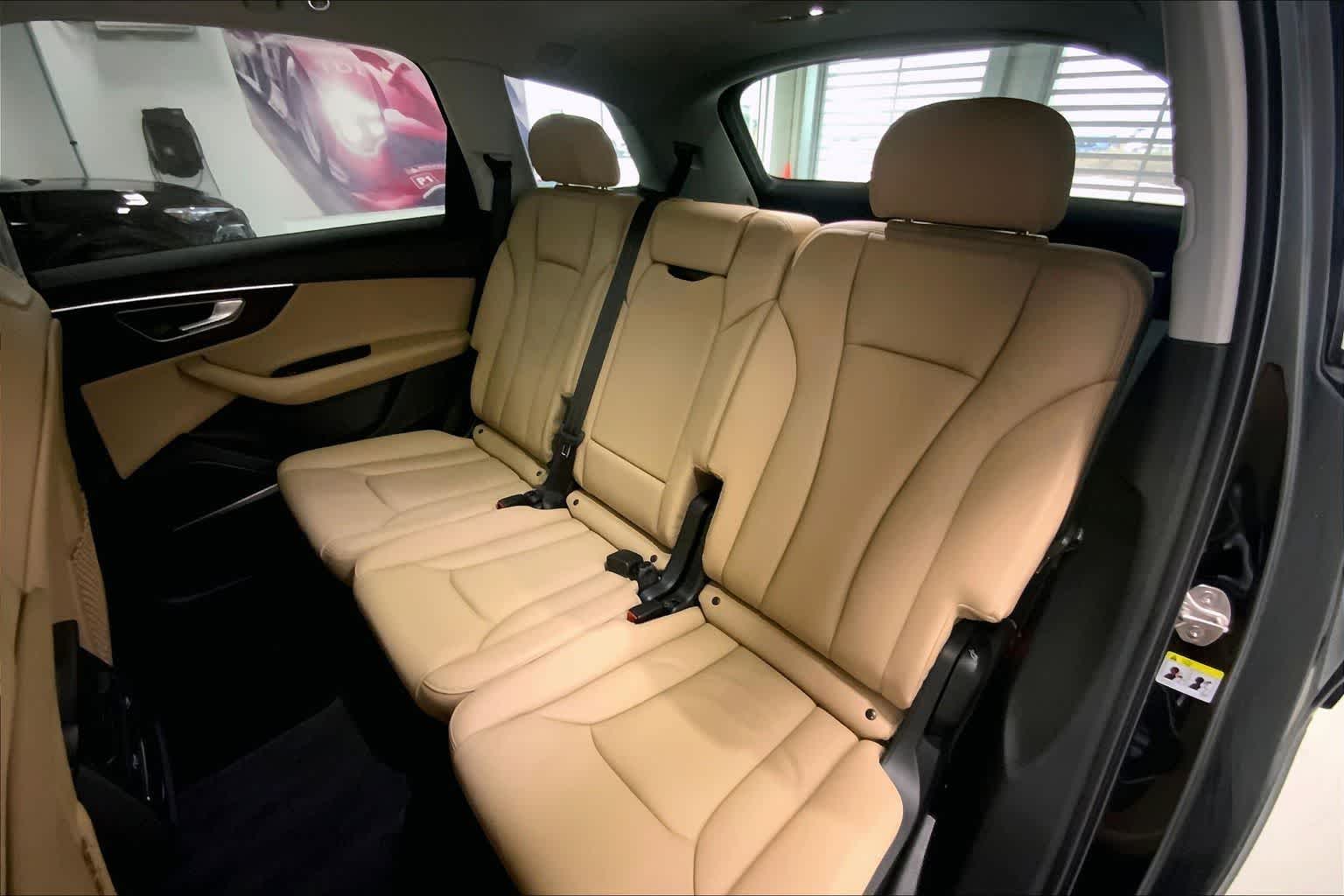 Thumbnail: 2022 Audi Q7 - 26