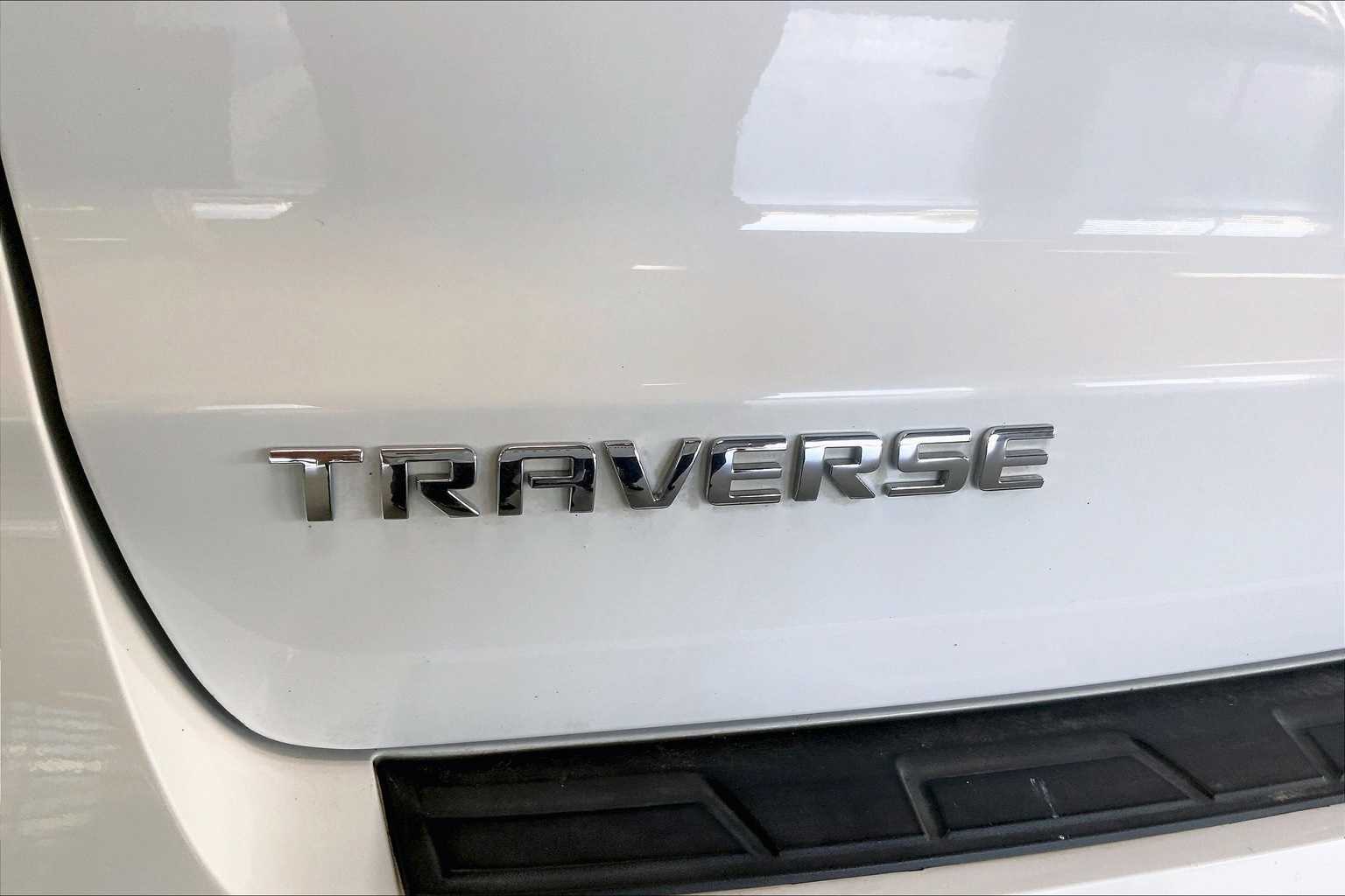 Thumbnail: 2017 Chevrolet Traverse - 7