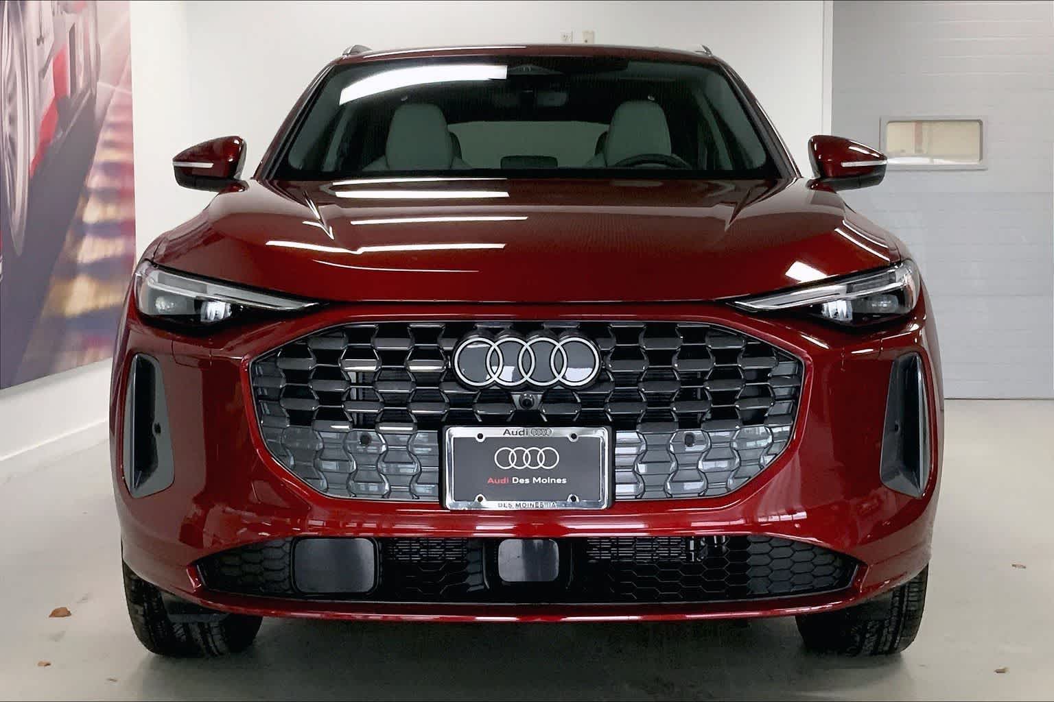Thumbnail: 2025 Audi Q5 - 6