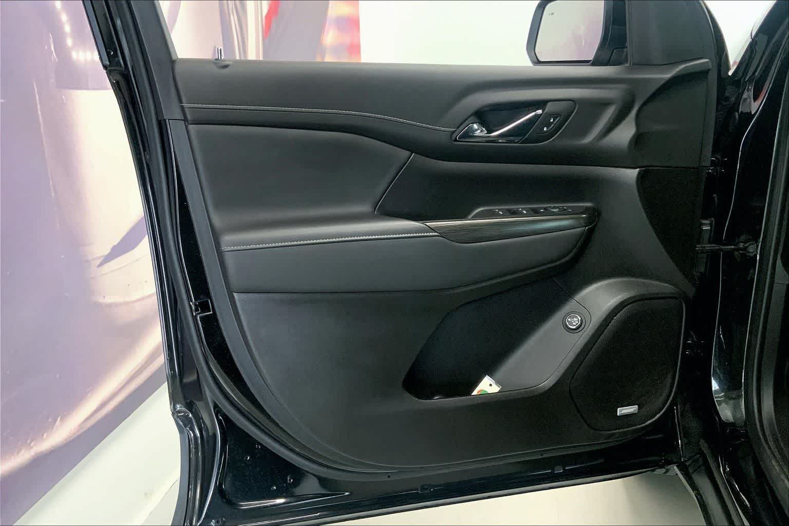 Thumbnail: 2023 GMC Acadia - 24