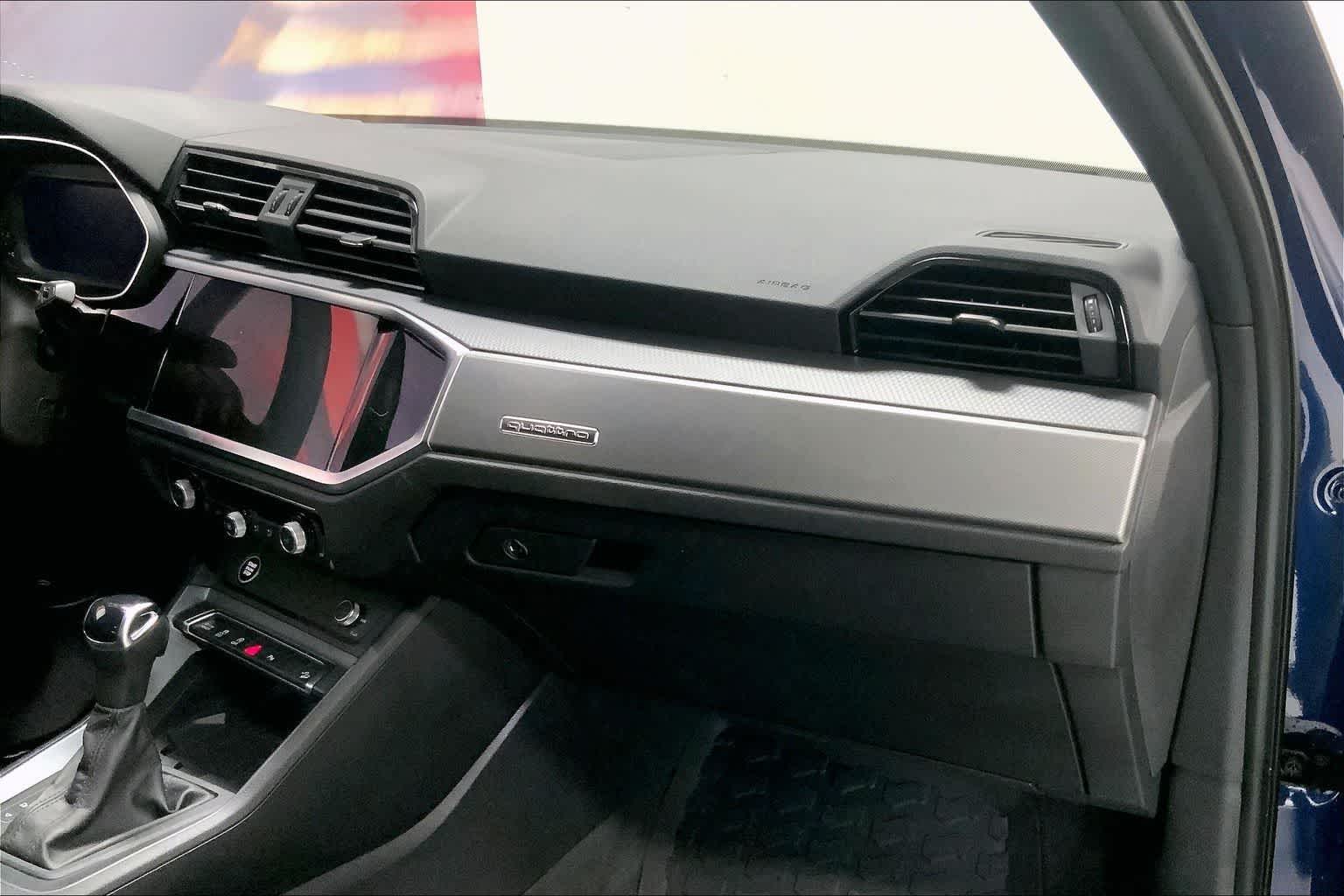 Thumbnail: 2025 Audi Q3 - 20