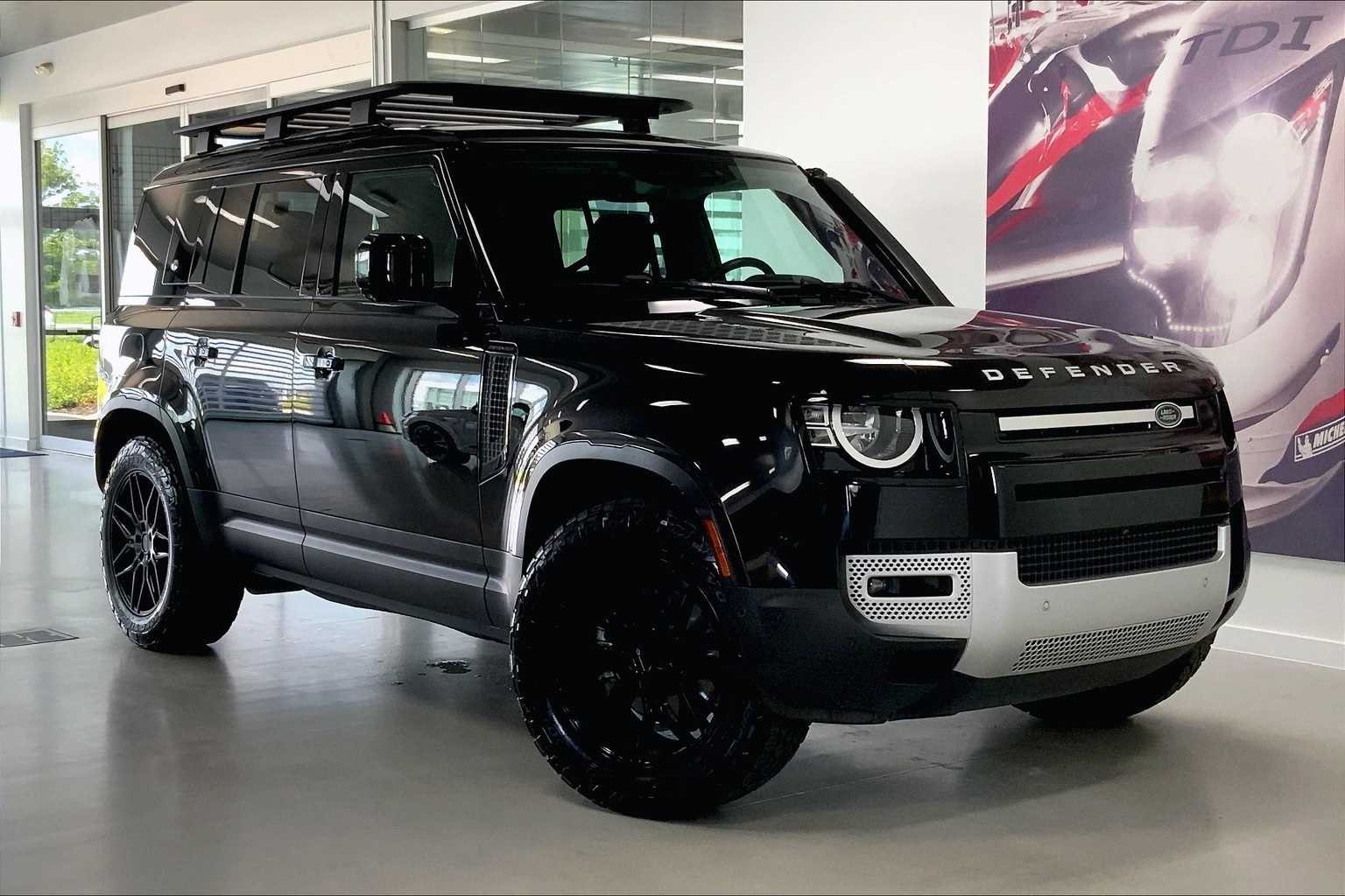 Thumbnail: 2022 Land Rover Defender - 19