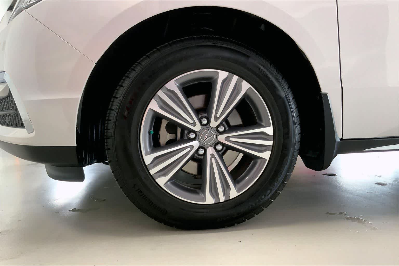 Thumbnail: 2020 Acura MDX - 8