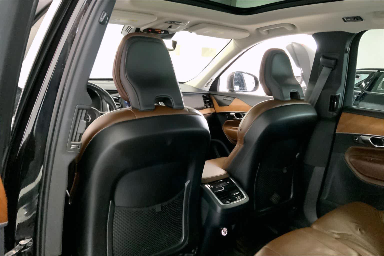 Thumbnail: 2019 Volvo XC90 - 10