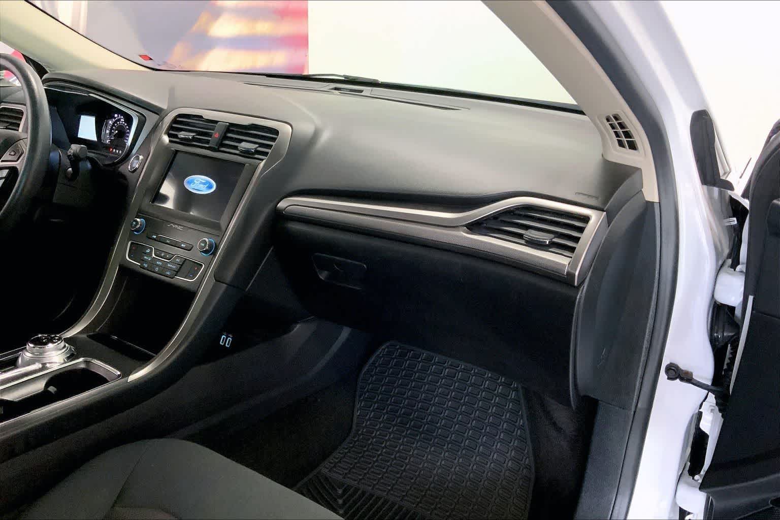 Thumbnail: 2019 Ford Fusion - 21