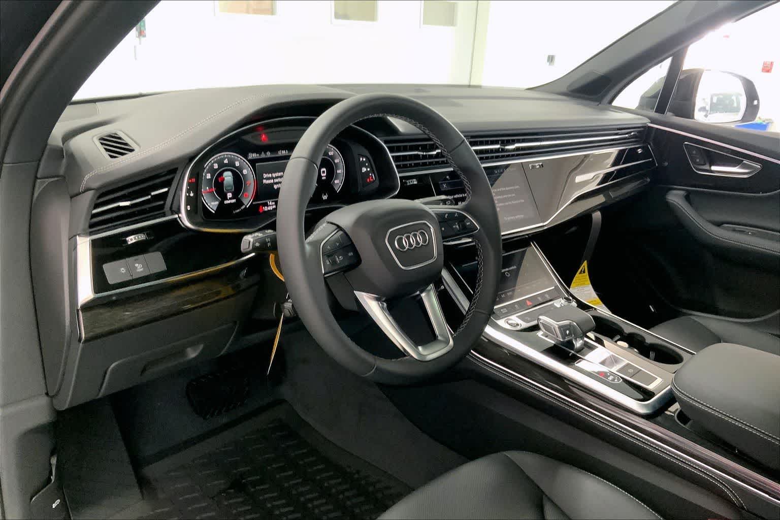 Thumbnail: 2026 Audi Q7 - 2