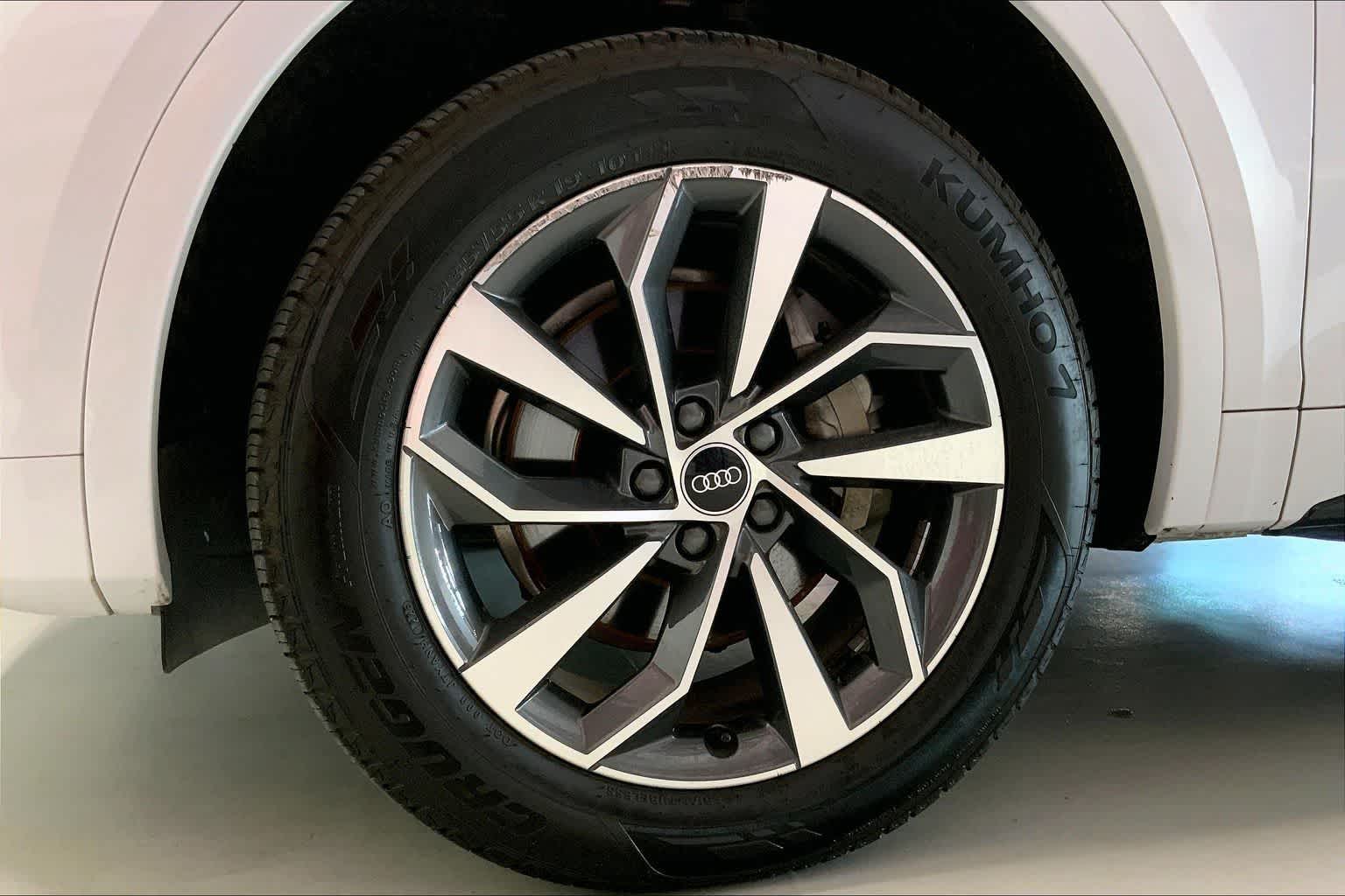 Thumbnail: 2023 Audi Q5 - 8