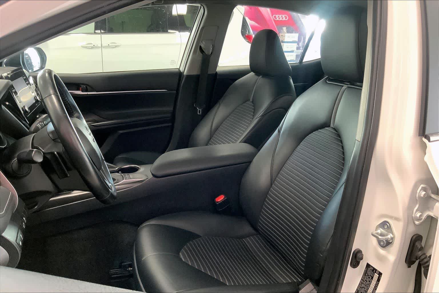 Thumbnail: 2023 Toyota Camry - 11