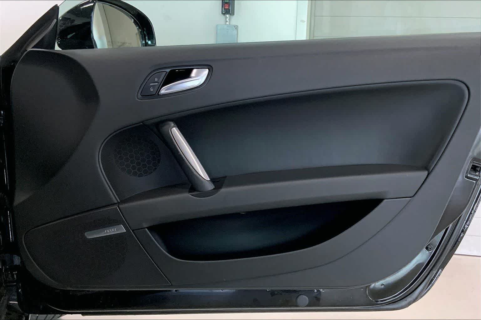Thumbnail: 2011 Audi TT - 24