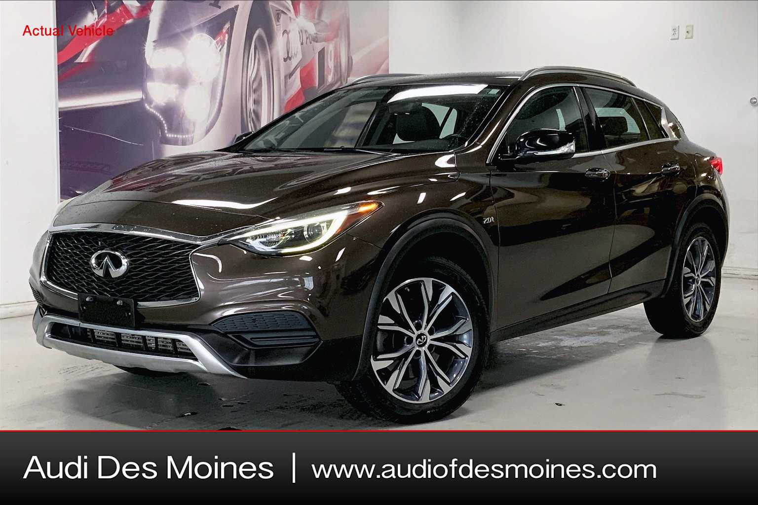 2017 INFINITI QX30 Luxury -
                  Johnston, IA