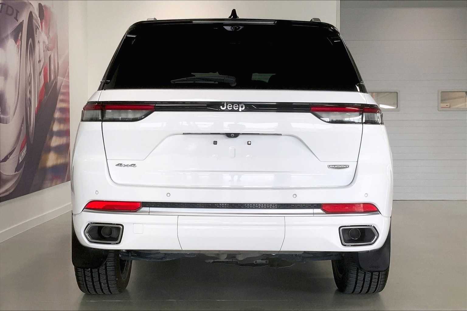 Thumbnail: 2022 Jeep Grand Cherokee - 5