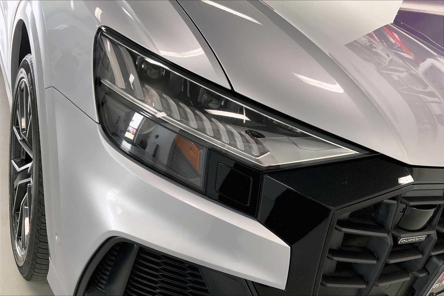 Thumbnail: 2022 Audi Q8 - 31