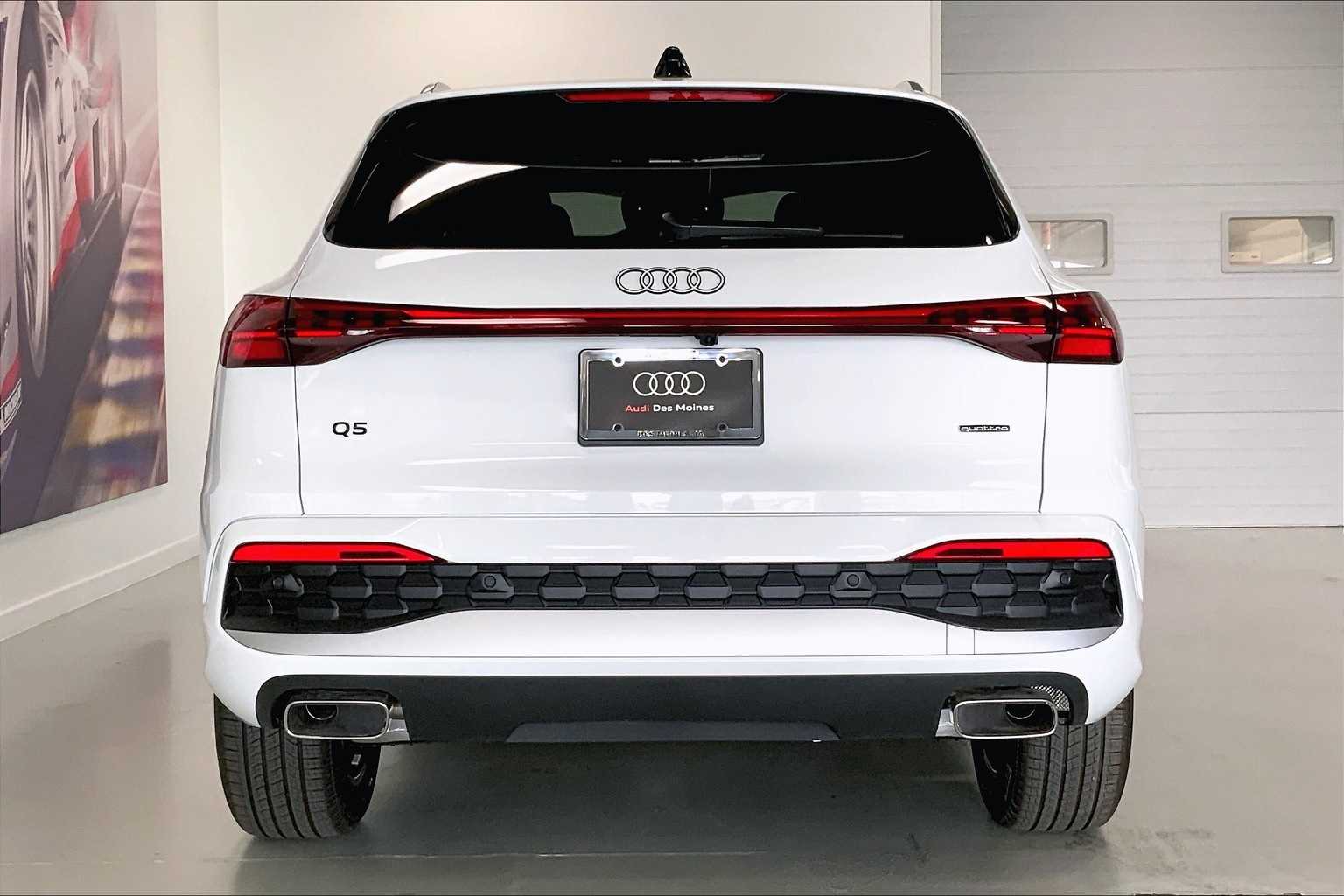 Thumbnail: 2025 Audi Q5 - 5