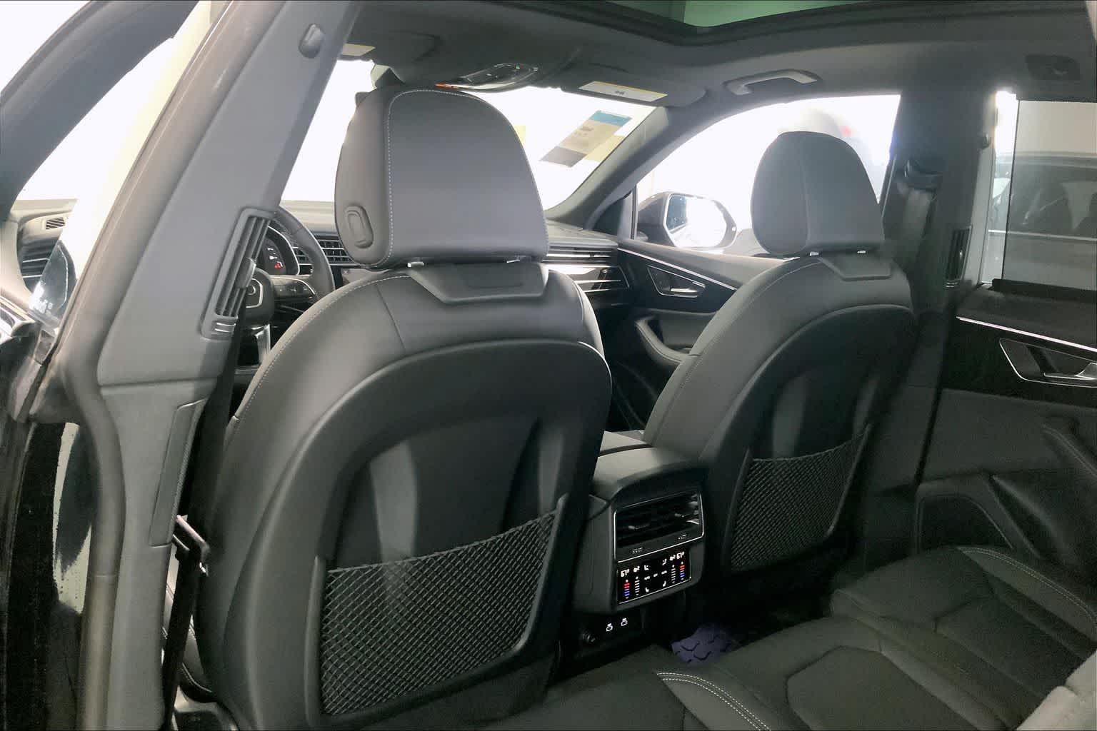 Thumbnail: 2026 Audi Q8 - 11