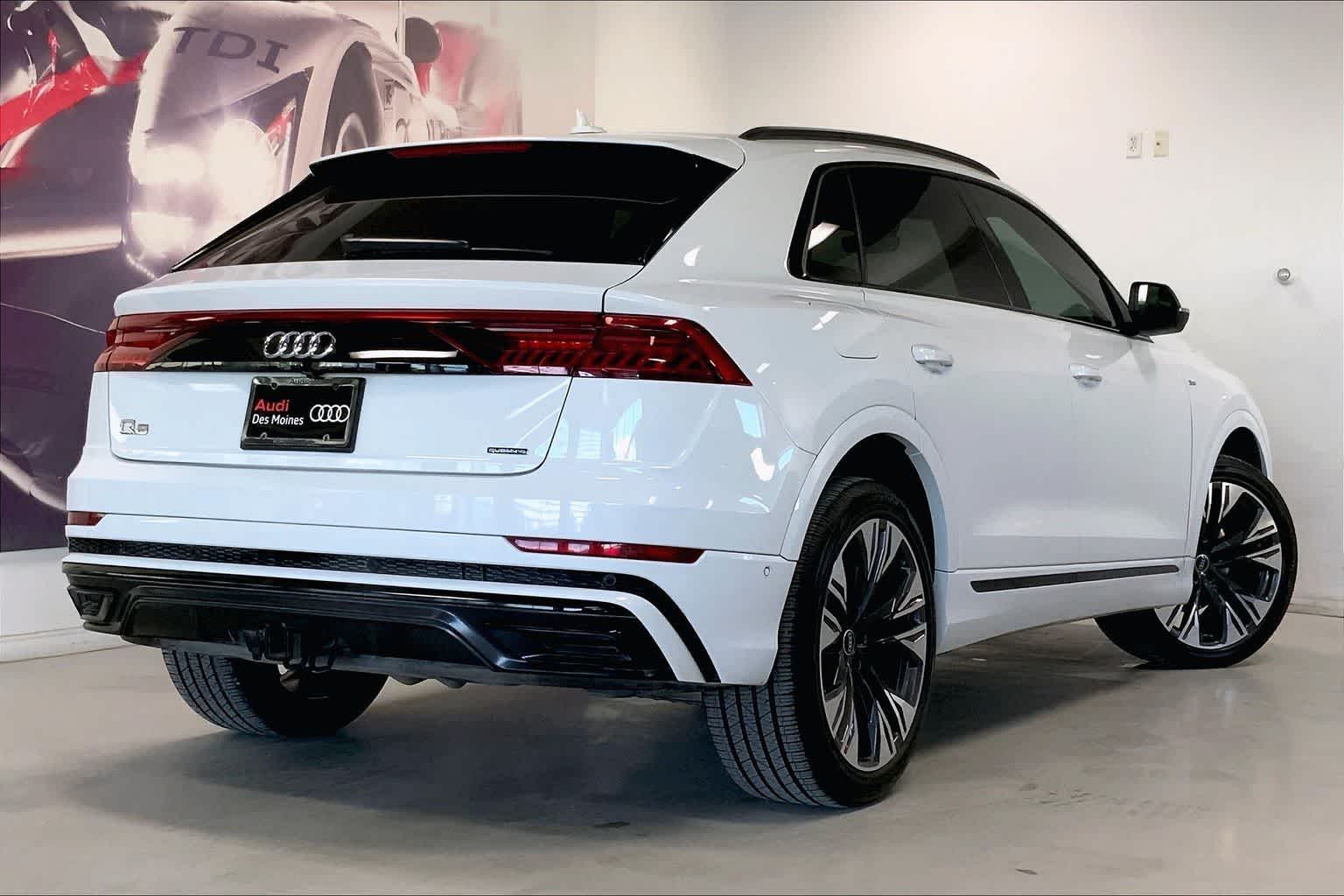 Thumbnail: 2021 Audi Q8 - 22