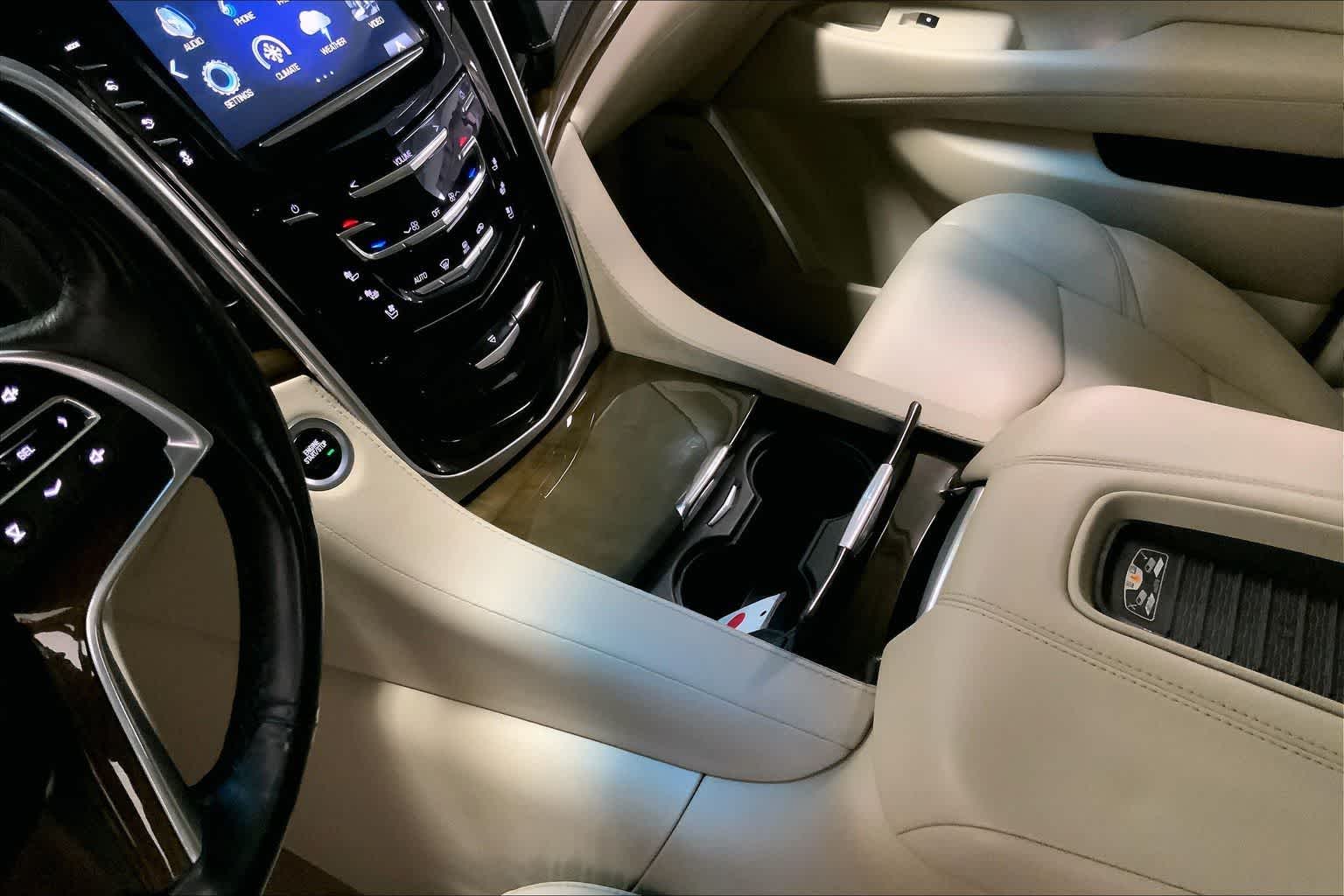 Thumbnail: 2019 Cadillac Escalade - 14