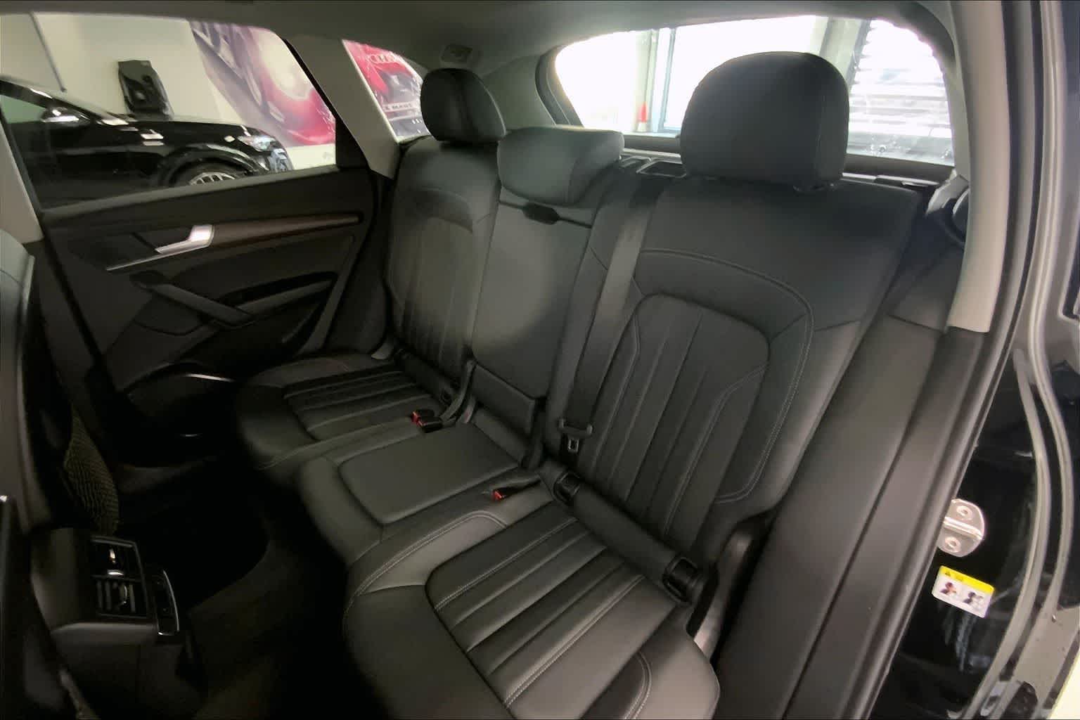 Thumbnail: 2021 Audi Q5 - 26