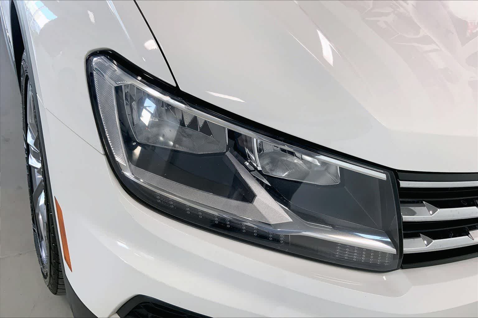 Thumbnail: 2021 Volkswagen Tiguan - 29